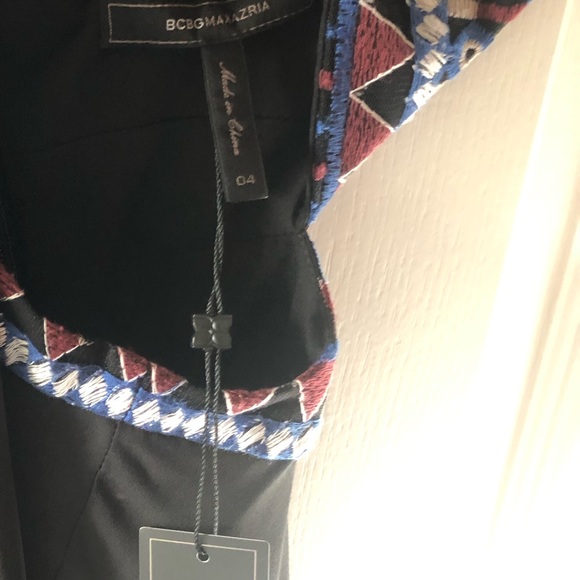 NWT BCBG Max Azria Embroidered Dress Size 4 - Picture 4 of 4